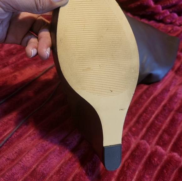 EUC: Torrid B Choco Knee Lace Combat Wedge Boot - Picture 5 of 11